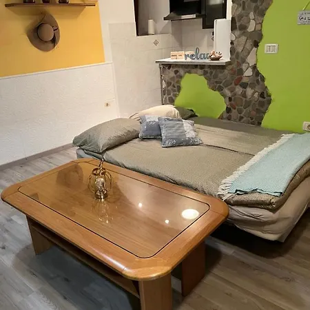 Studio N&s Apartment *